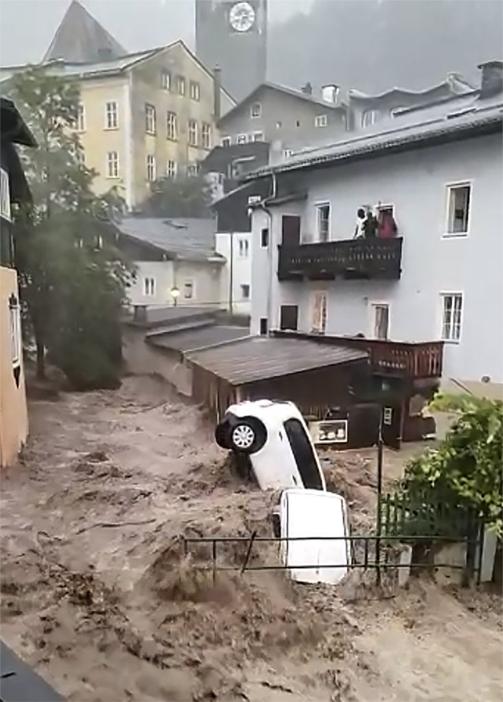 Image accompanying Videos von verheerenden Unwettern in Deutschland und Österreich sind manipuliert und alt.