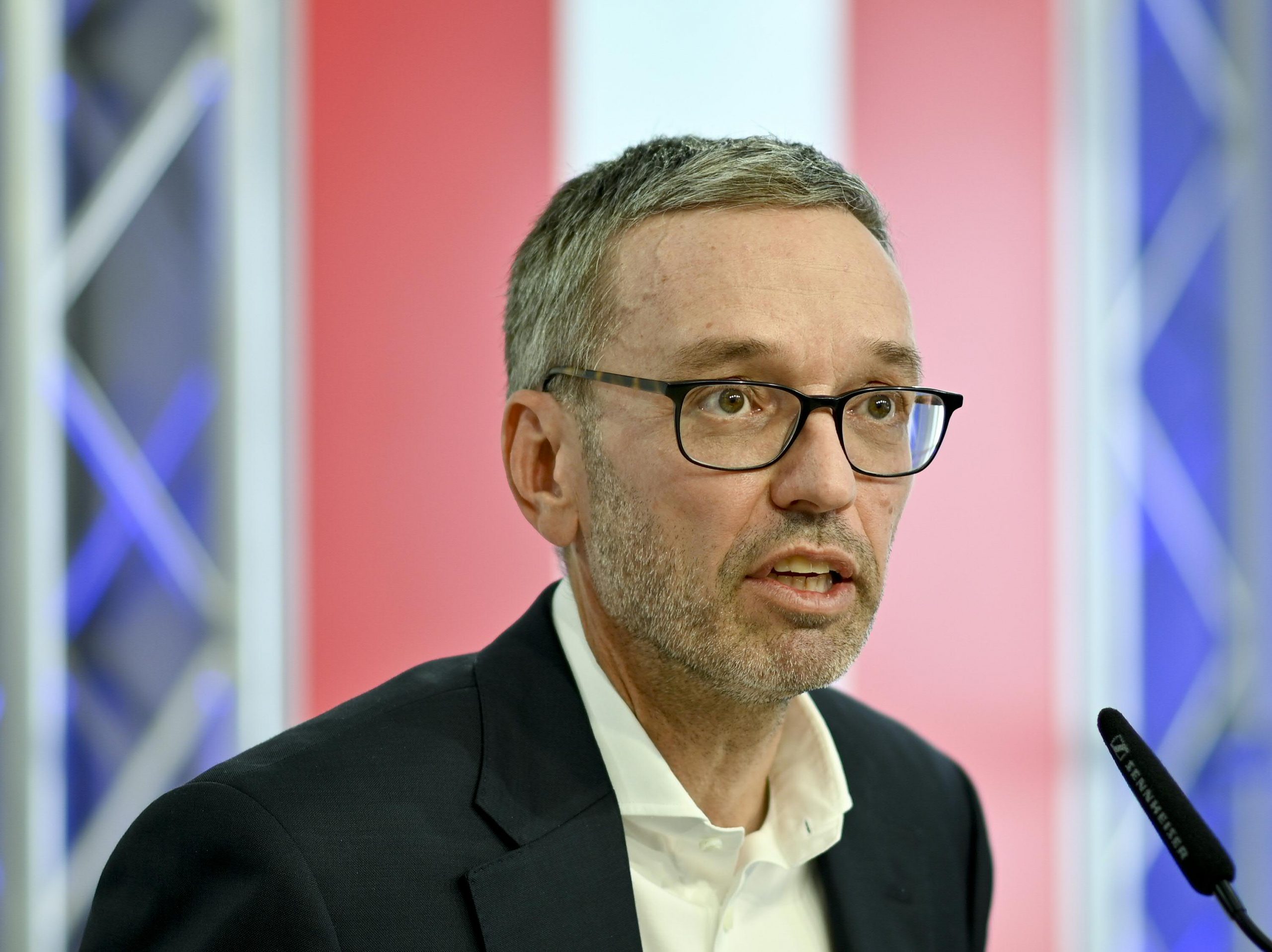 Image accompanying Ein großer Teil der Intensivpatienten in Österreich ist gegen Covid geimpft. Die Impfung zeigt daher eine zu geringe Effektivität.