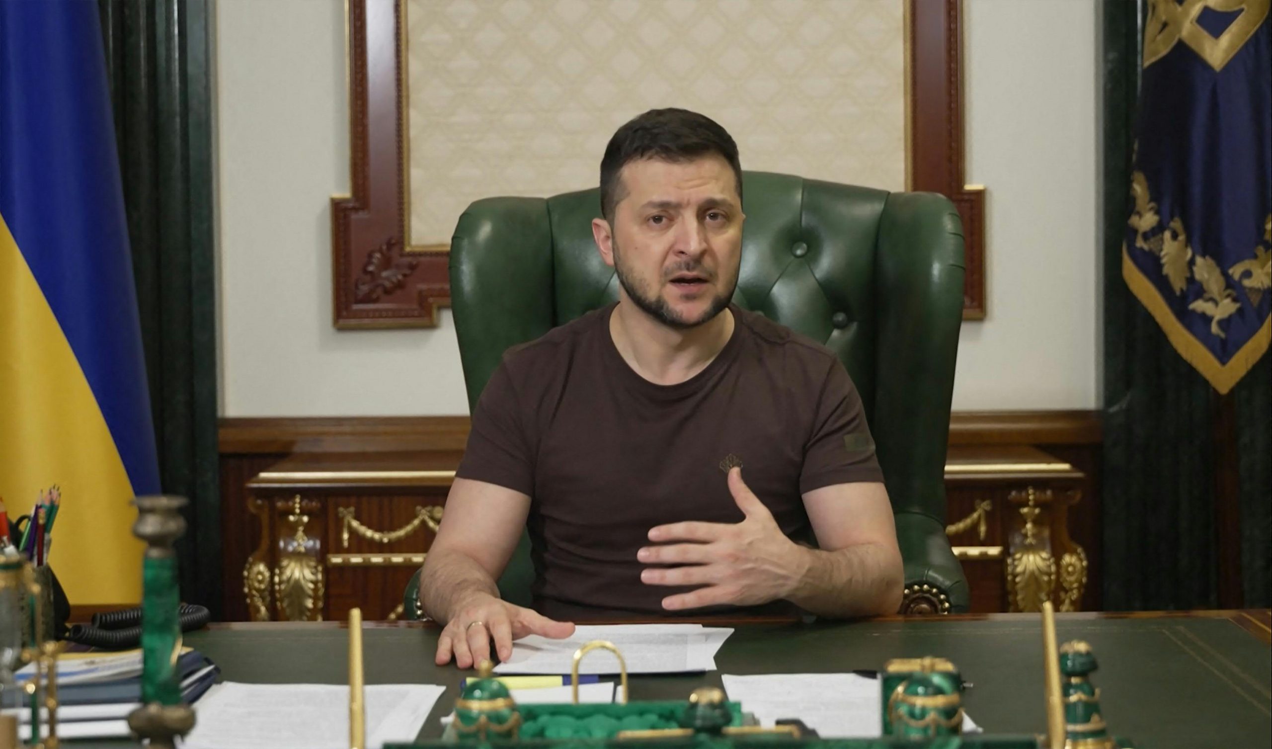 Image accompanying Wolodymyr Selenskyj hat ein Drogenproblem, vor allem mit Kokain, und wirkt bei seinen Videos beeinträchtigt.